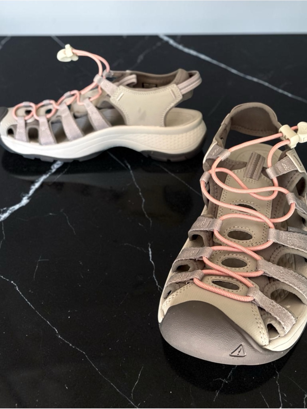 Keen Women's Gray Sandal with Pink Bungee size 9.5